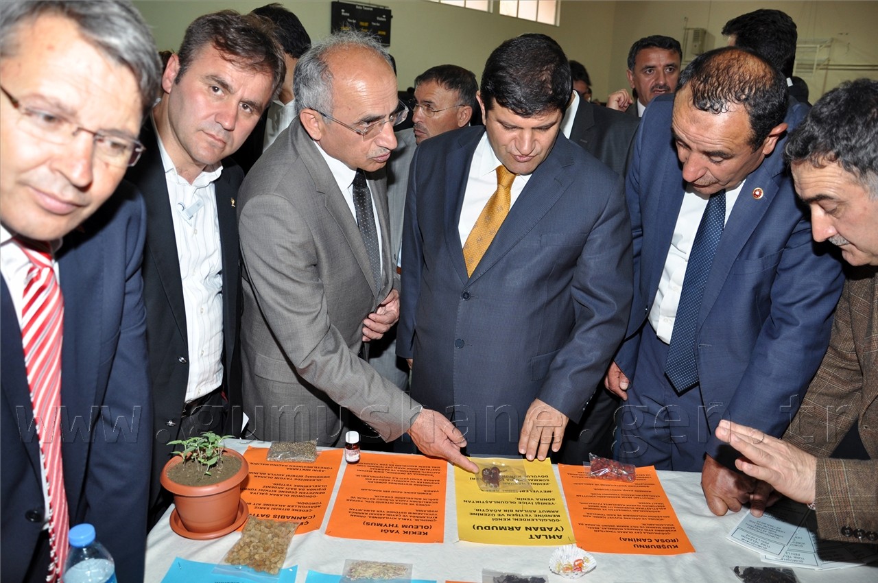 Gümüşhane'de Tübitak Bilim Fuarı Açıldı 9