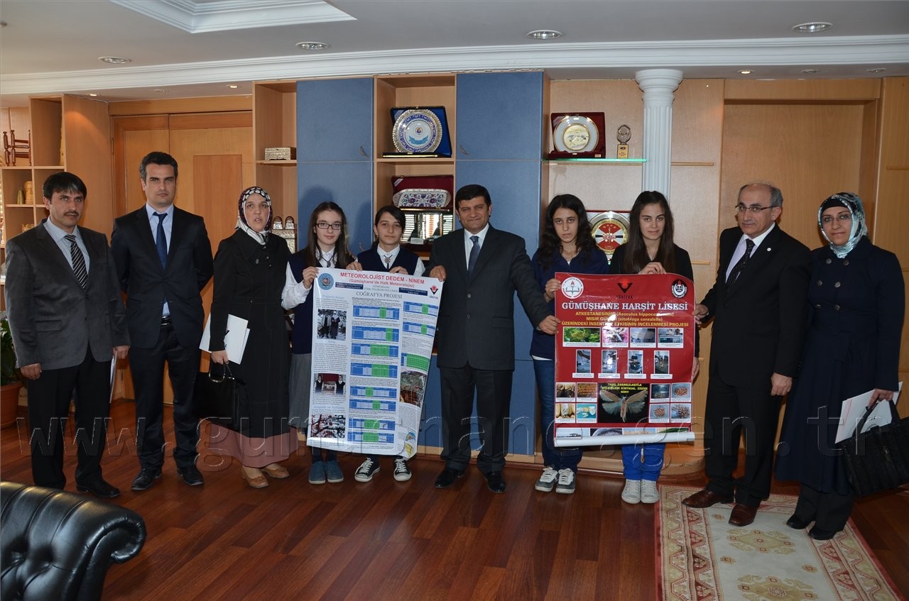 Proje Yarışmasında Dereceye Giren Öğrenciler Vali Mayda'yı Ziyaret Etti 3