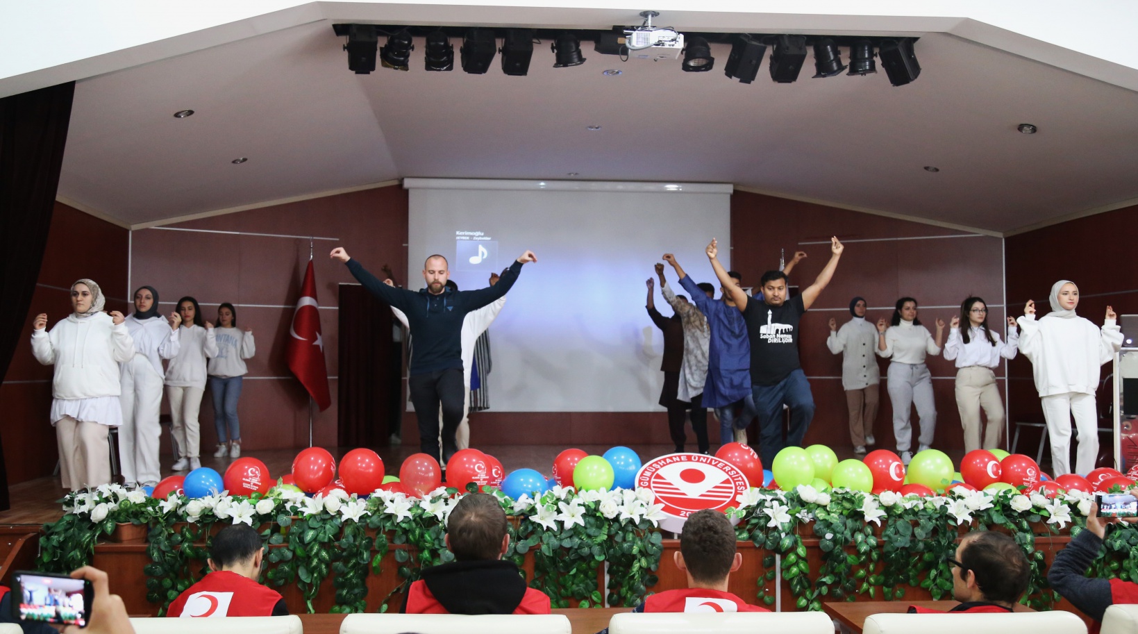 Uluslararası öğrencilerden anlamlı karşılama 6