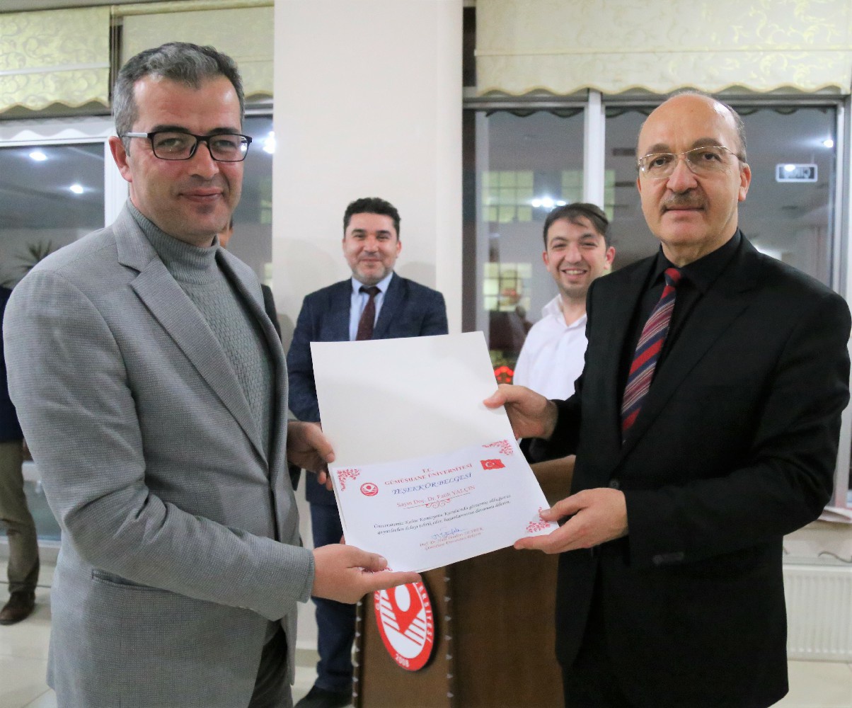GÜ Kalite Komisyonu üyelerine teşekkür belgesi verildi 1