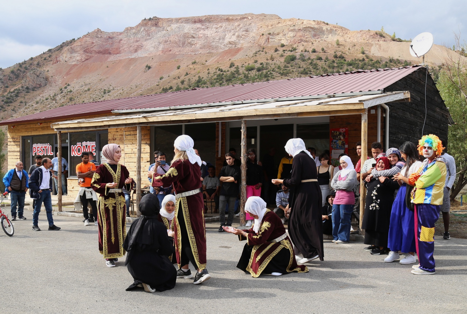 Uluslararası öğrencilerden örnek davranış 7