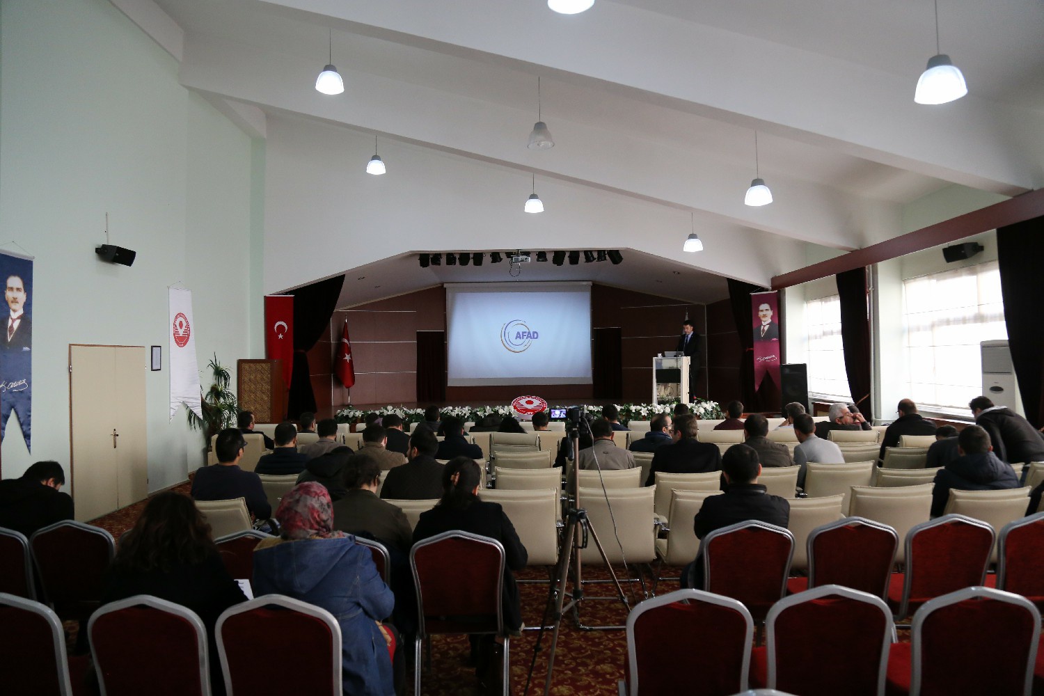 GÜ personeline acil durumlara müdahale eğitimleri verildi 2