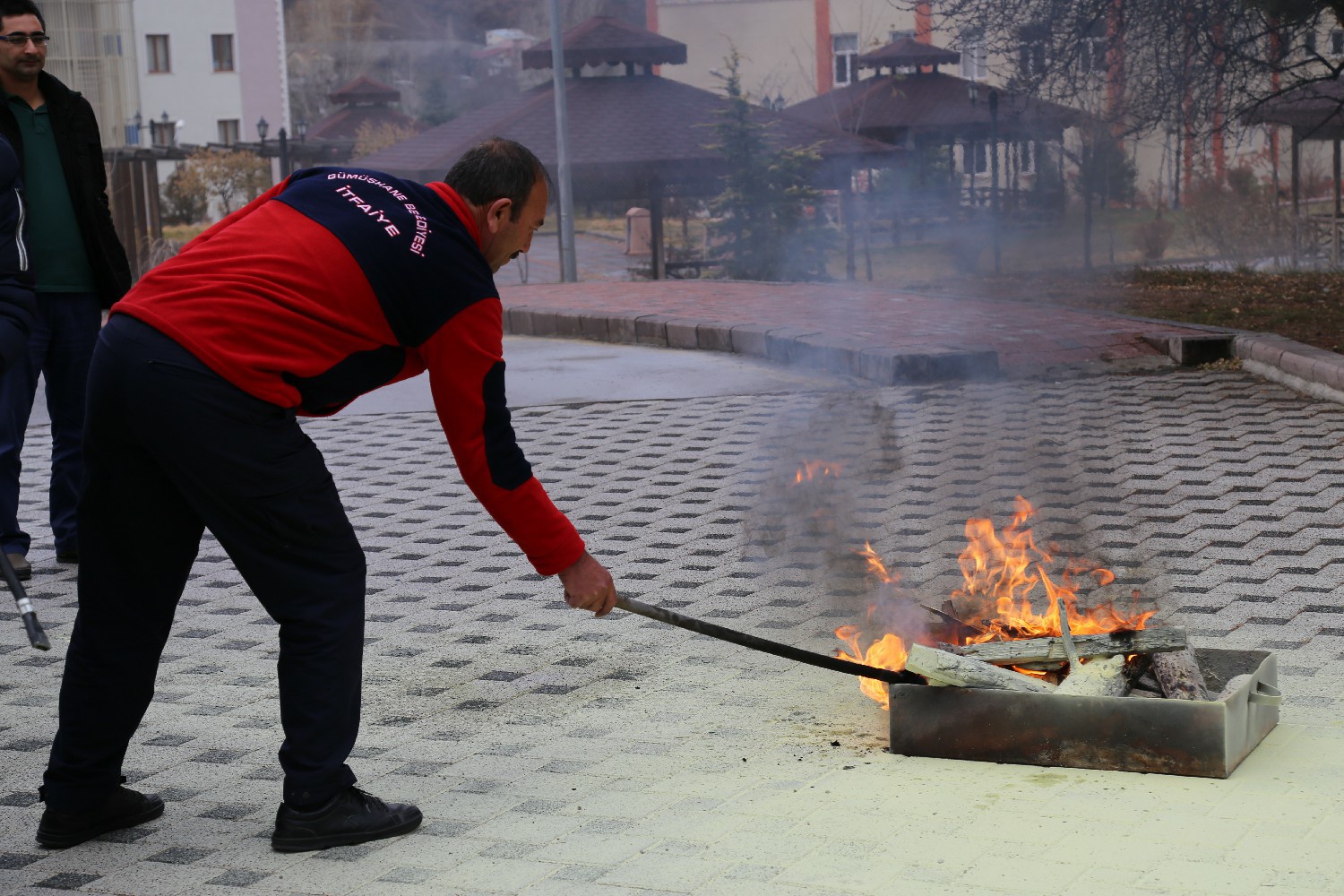 GÜ personeline acil durumlara müdahale eğitimleri verildi 3