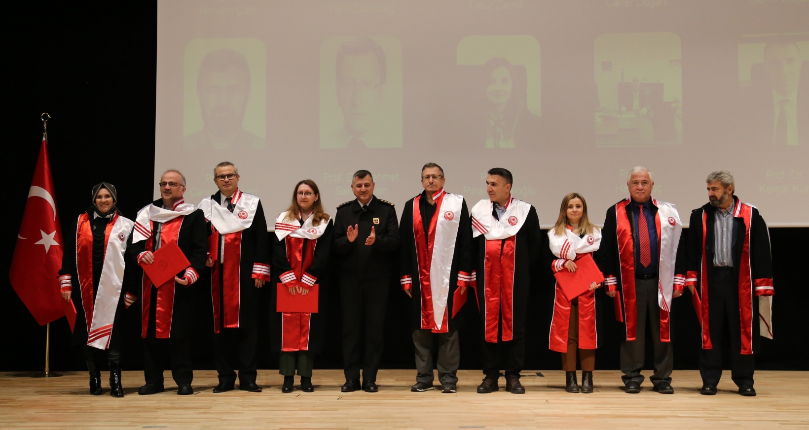 GÜ’de akademik berat ve ödül töreni düzenlendi 3