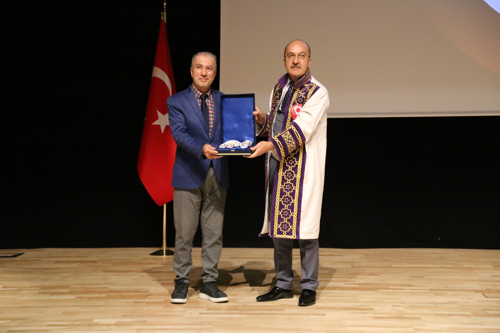 GÜ’de akademik yıl açılış töreni gerçekleştirildi 3