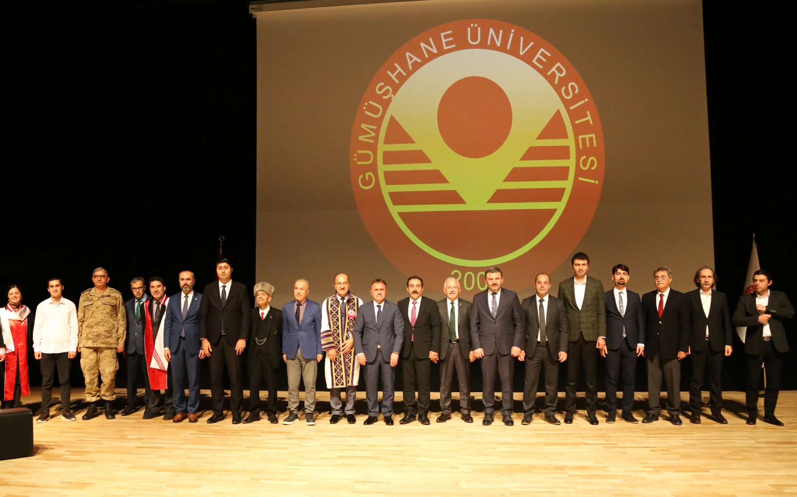 GÜ’de akademik yıl açılış töreni gerçekleştirildi 2