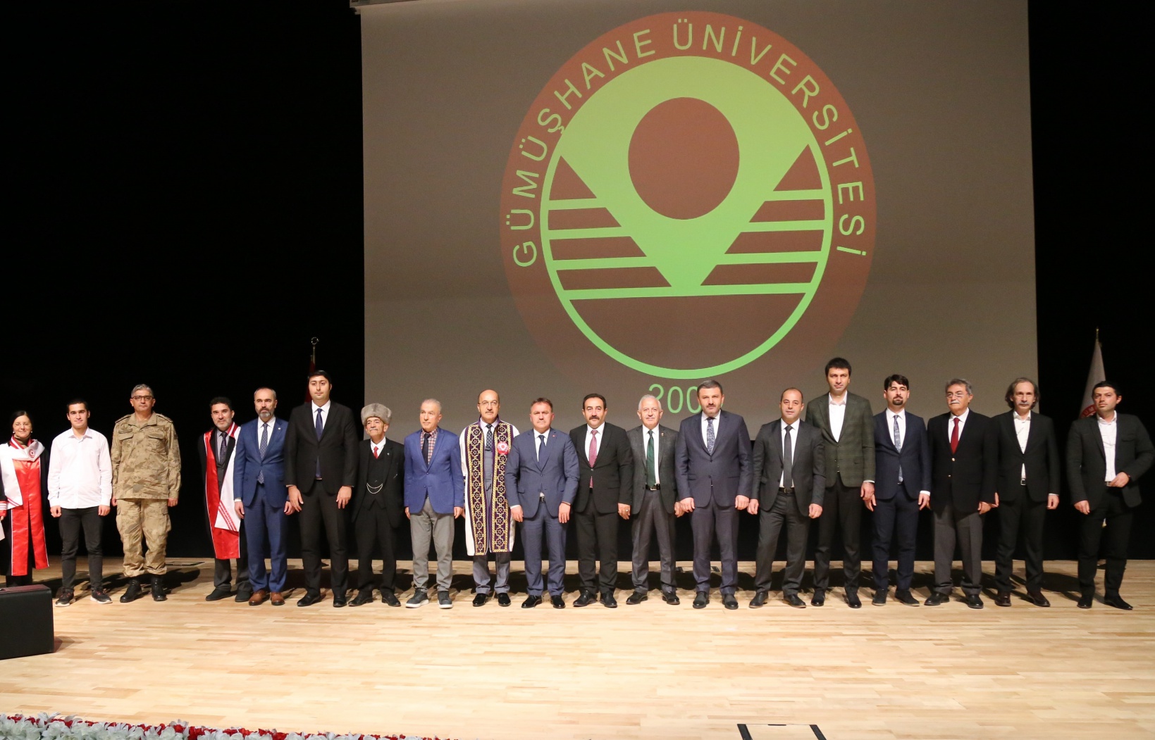 GÜ’de akademik yıl açılış töreni gerçekleştirildi 10