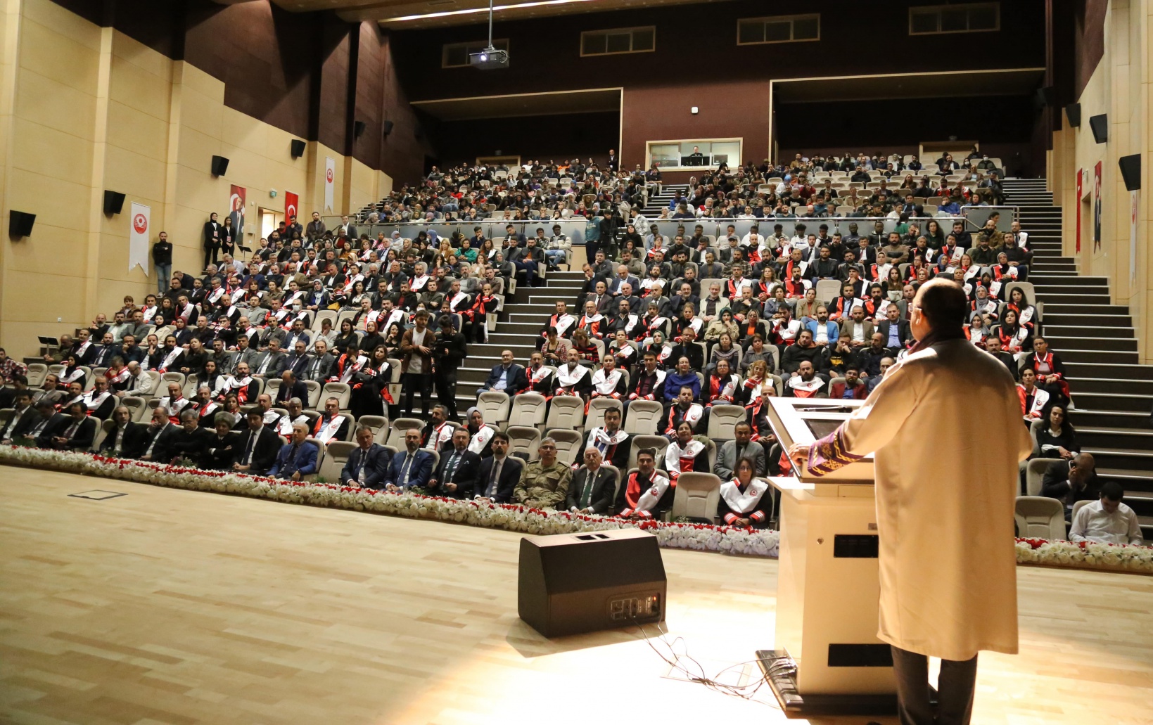 GÜ’de akademik yıl açılış töreni gerçekleştirildi 5