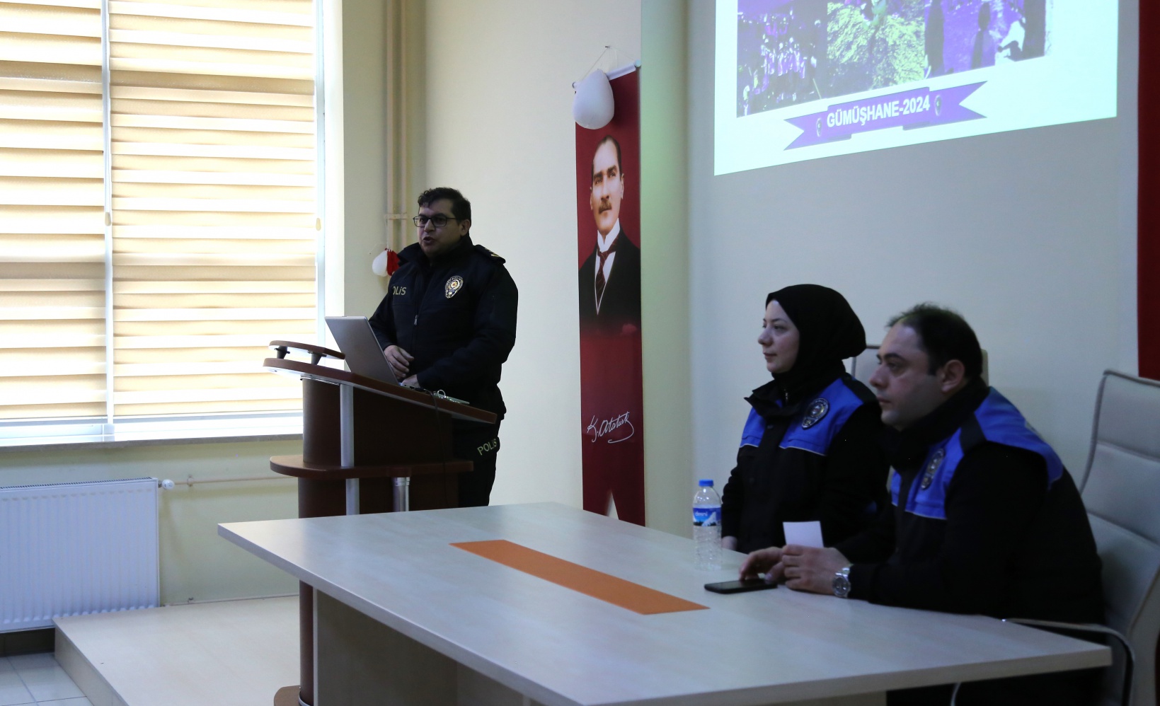 Polislik üniversite öğrencilerine tanıtıldı 1