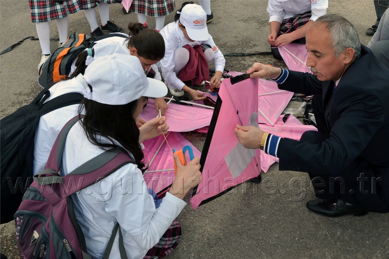Gümüşhane'de Uçurtma Şenliği Düzenlendi 7