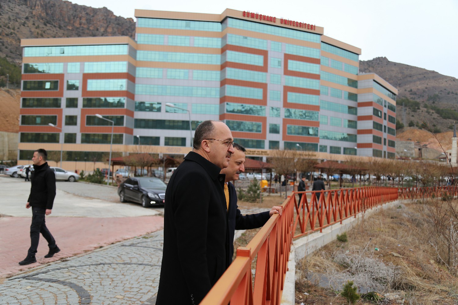 Vali Taşbilek’ten Rektör Zeybek’e iade-i ziyaret 1