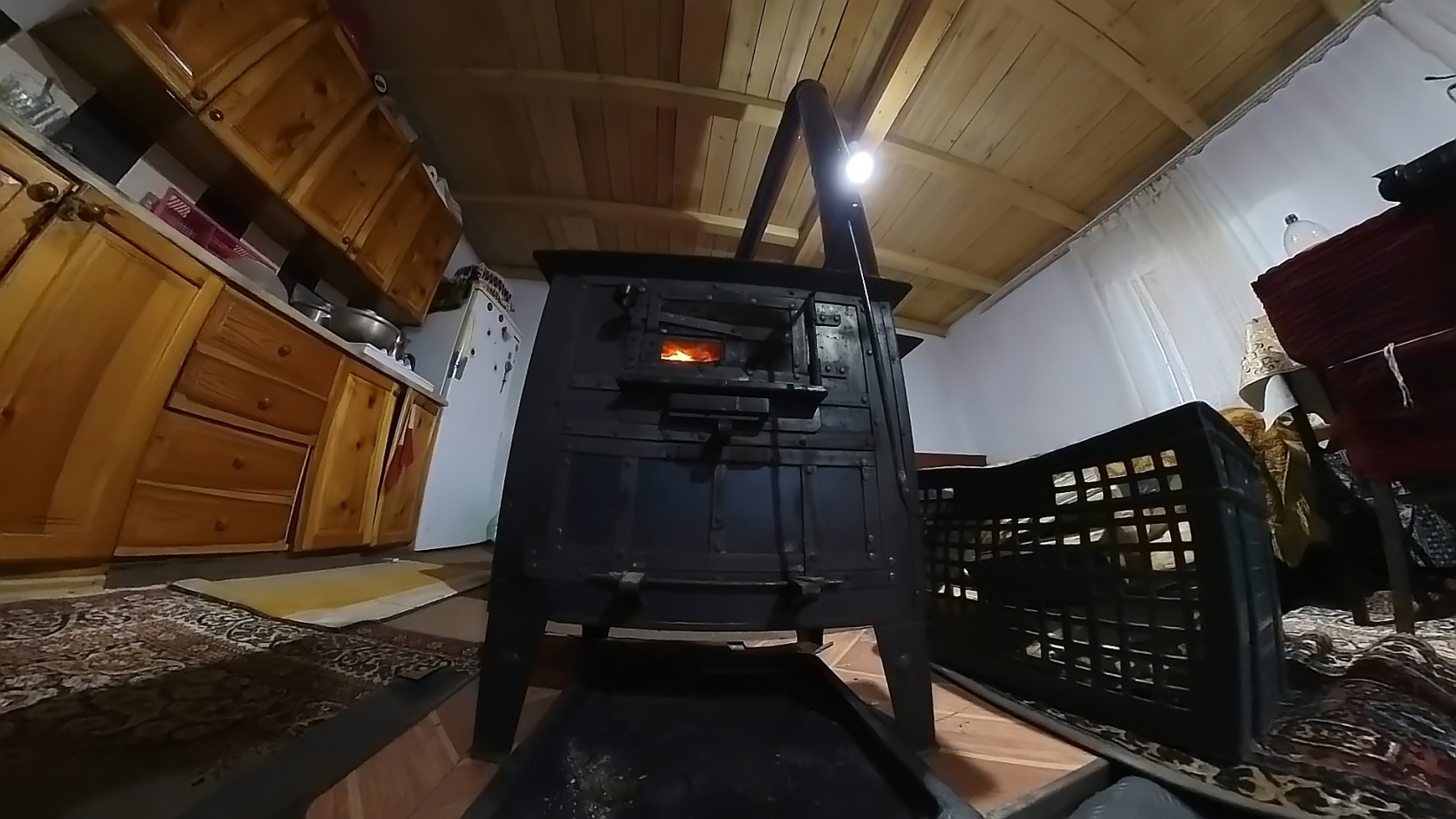 Gümüşhane'nin yüksek kesimlerinde sobalar sönmek bilmiyor 10