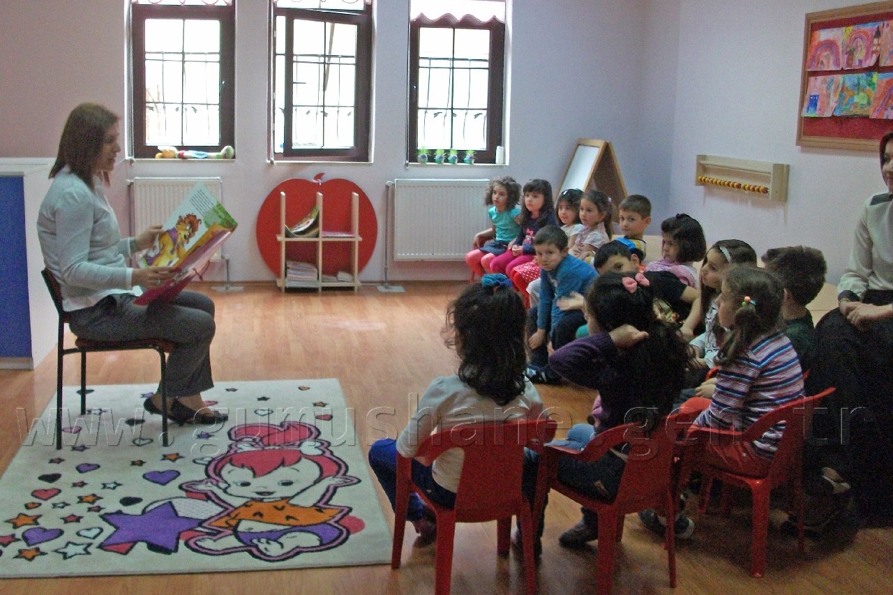 Vali Miniklere Masal Anlattı 2