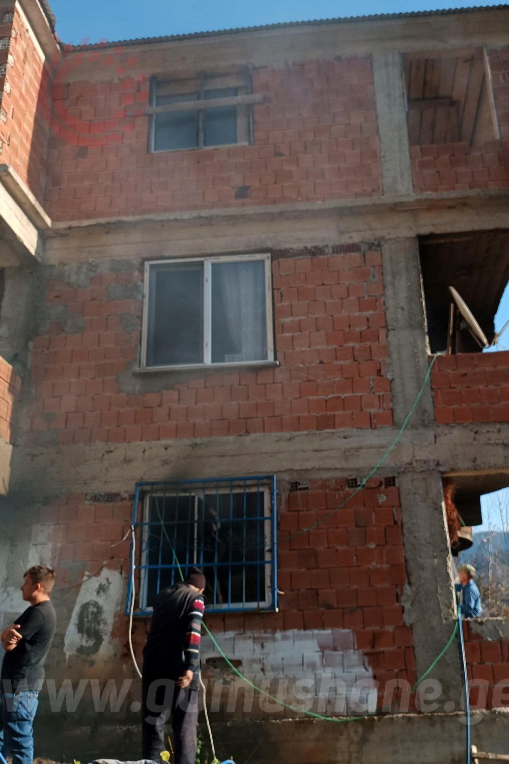 Çakmakla oynayan çocuğun çıkardığı yangın evi kullanılmaz hale getirdi 4