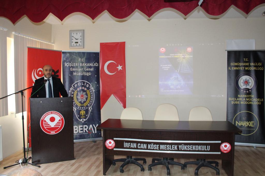 Köse’de gençlere Siber Güvenlik, Narkorehber ve Narkogençlik anlatıldı 2