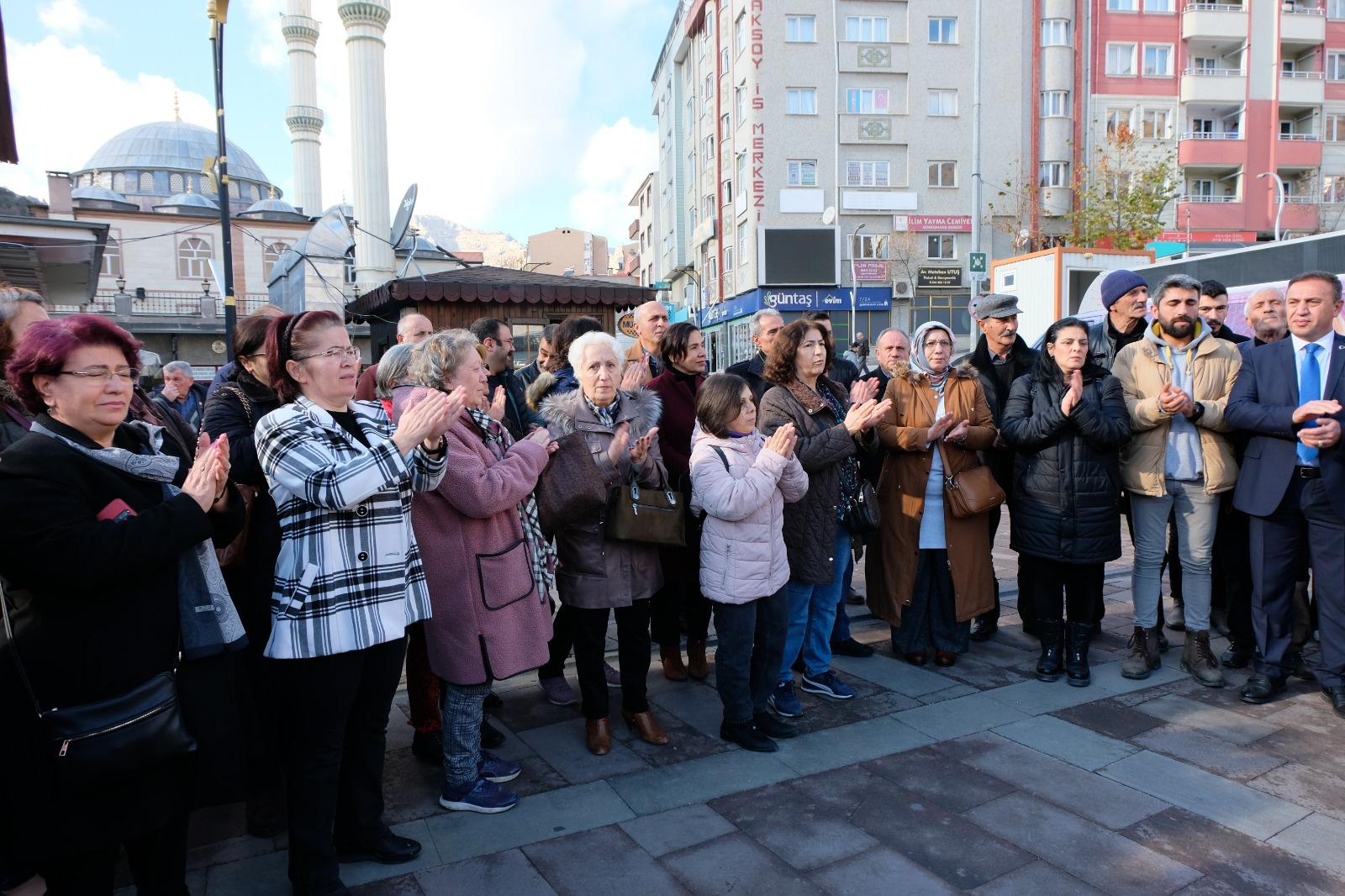 Ekrem İmamoğlu’na verilen ceza Gümüşhane’de protesto edildi  5