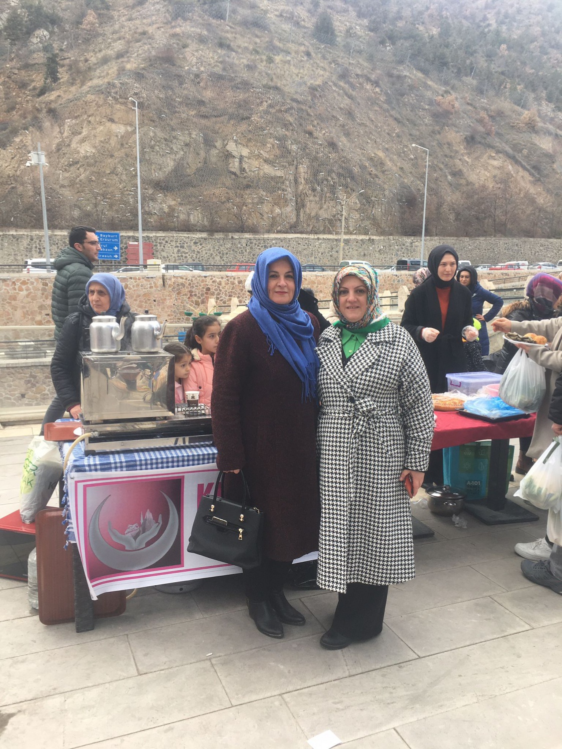 Yunus Emre bebek için yapılan kermese yoğun ilgi 20