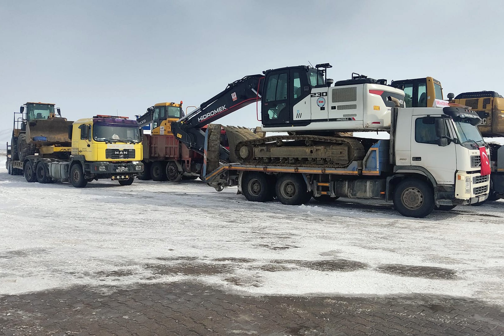 İl Özel İdaresi ilk günden beri deprem bölgesinde 8