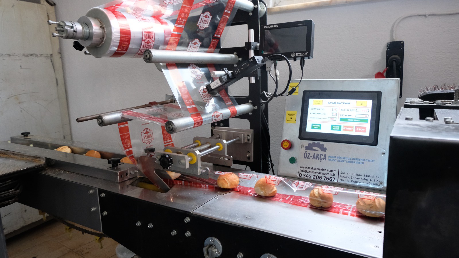 Gümüşhane’den 25 bin ekmek depremzedeler için yola çıktı 3