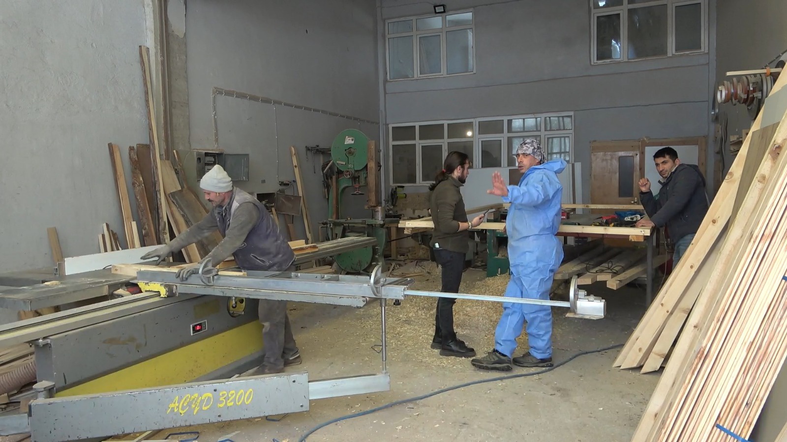 Gümüşhane’de üretilen ahşap prefabrik evler deprem bölgesine gönderilecek 11