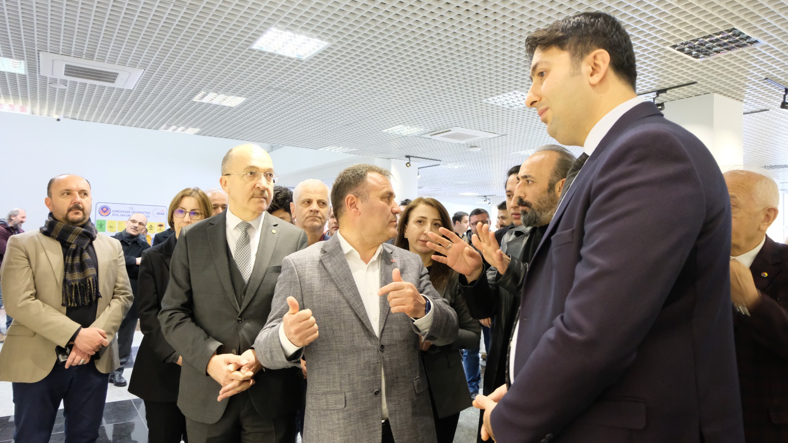 “04.17” sergisi açıldı 7