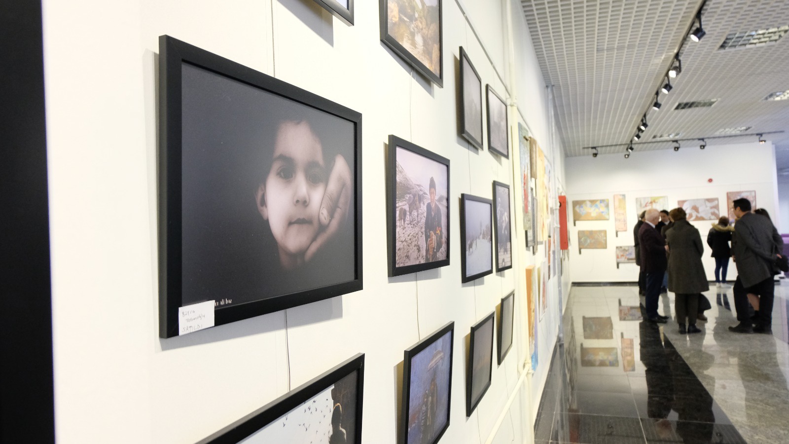 “04.17” sergisi açıldı 8