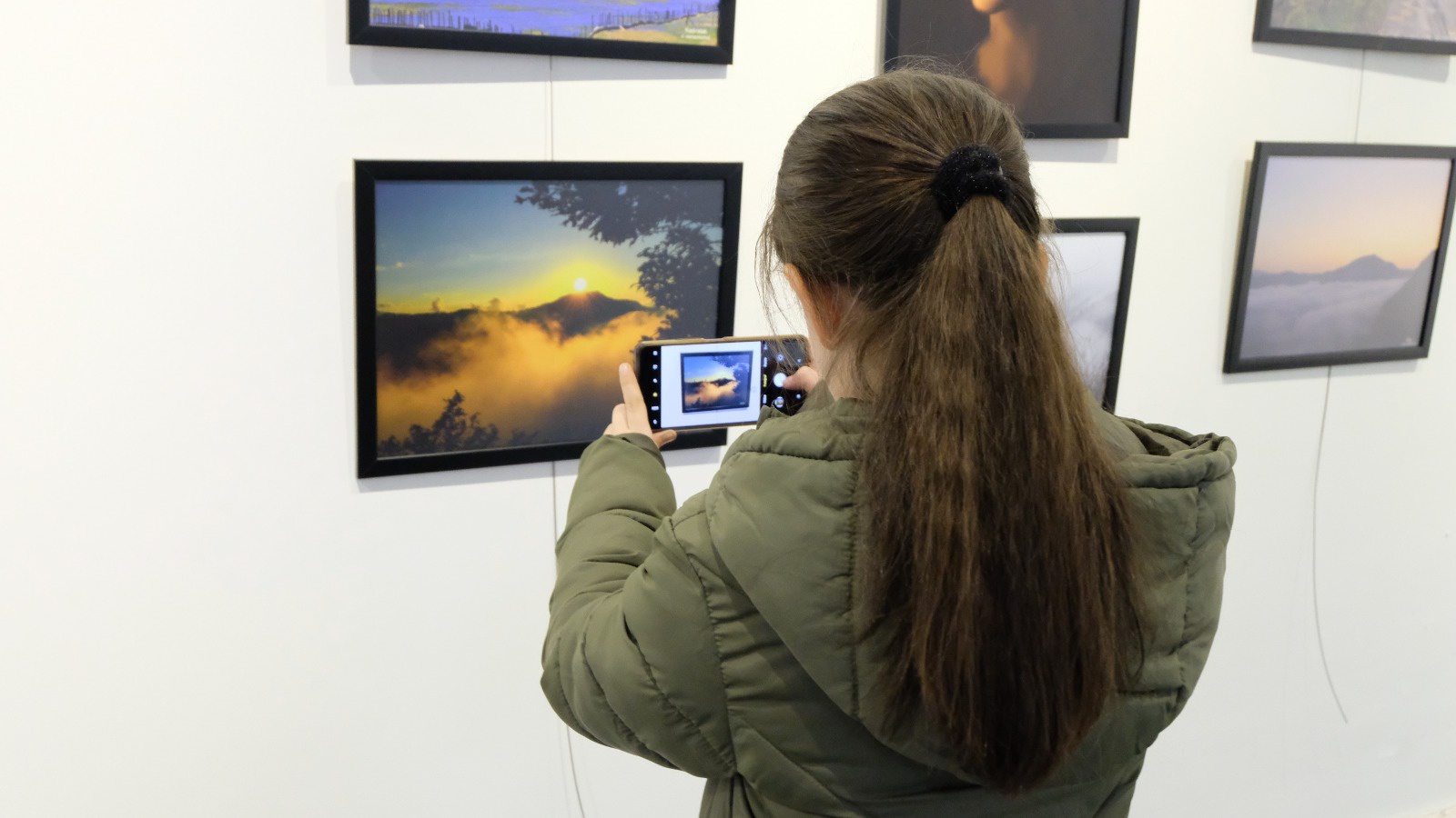 “04.17” sergisi açıldı 4