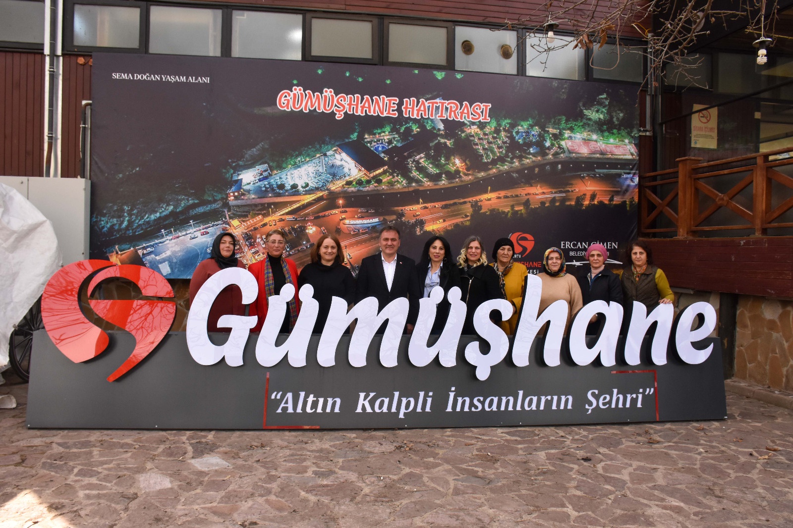 Kadınlar Günü’nü depremzede kadınlarla kutladılar 5