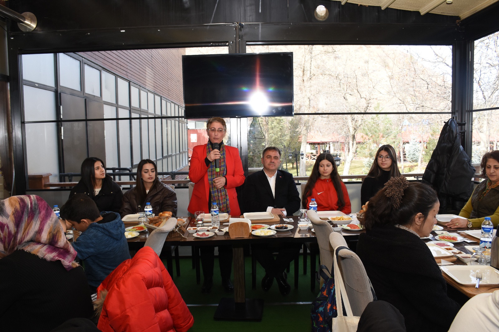 Kadınlar Günü’nü depremzede kadınlarla kutladılar 8