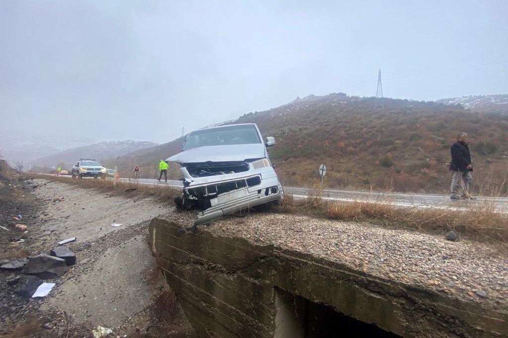 Gümüşhane’de trafik kazası: 2 yaralı 2