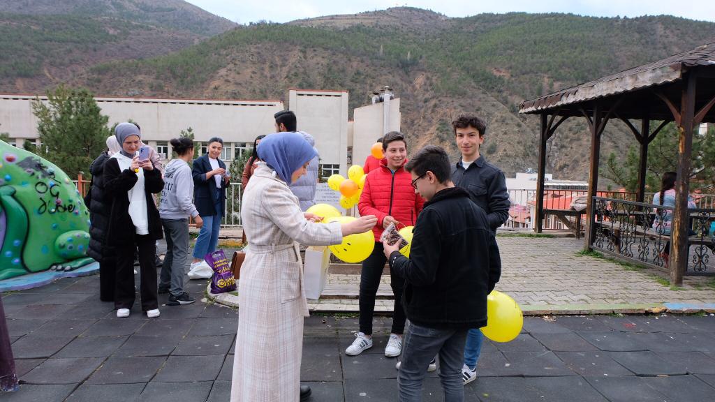 Gümüş Patiler’den 4 Nisan farkındalık etkinliği 7