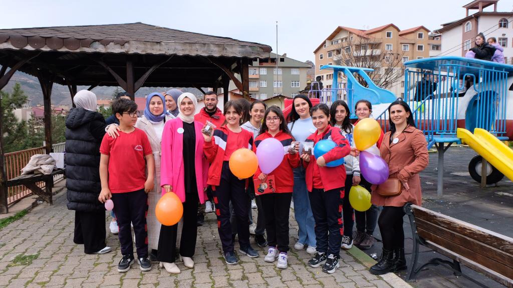 Gümüş Patiler’den 4 Nisan farkındalık etkinliği 2