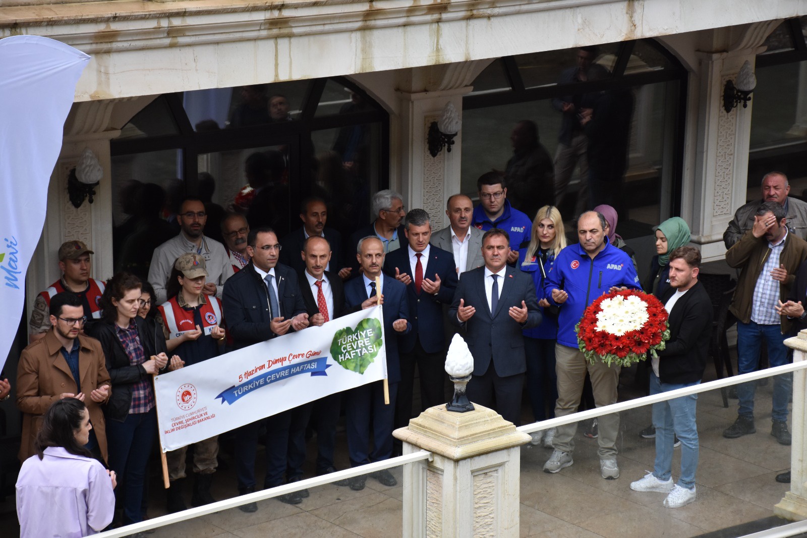 Çevre Haftası’nda depremden etkilenen vatandaşlar anısına Harşit Çayı’na çelenk bırakıldı 2