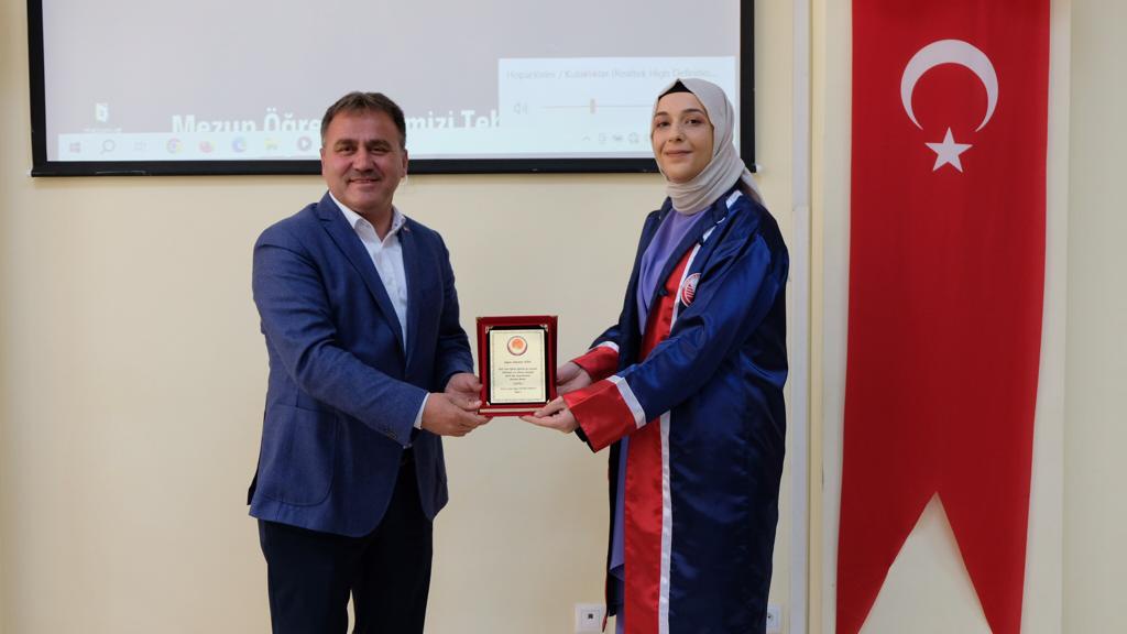 Turizm Fakültesi’nde mezuniyet coşkusu 2