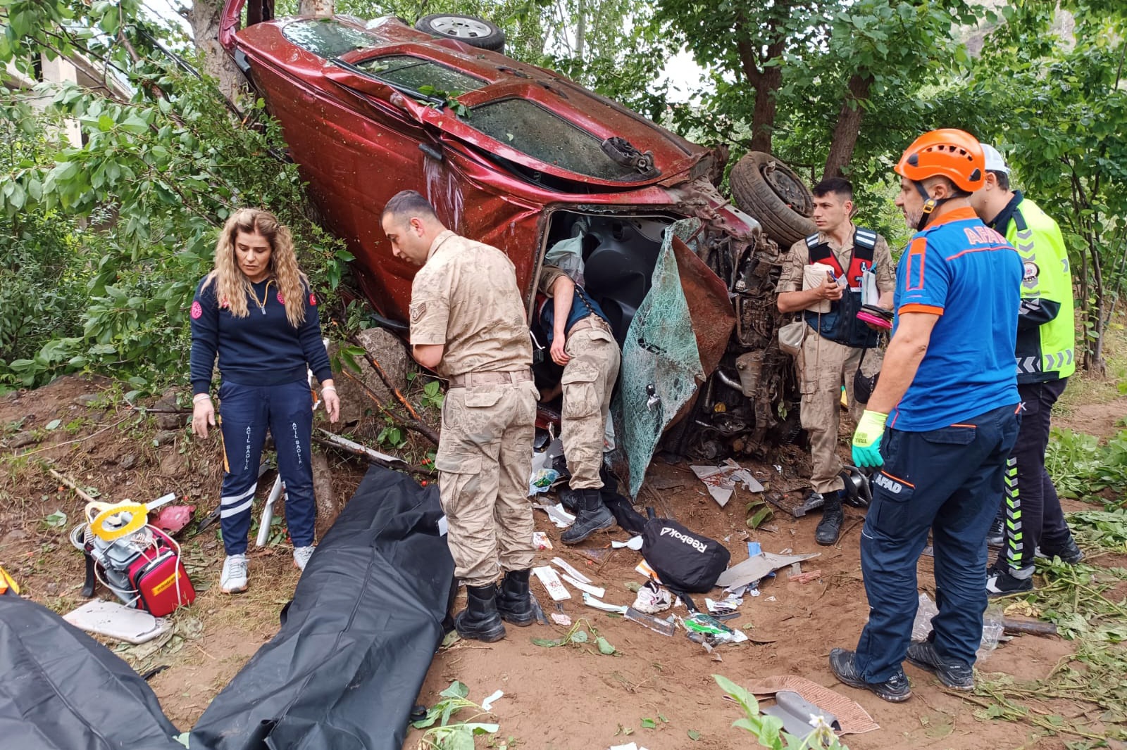 Gümüşhane’de trafik kazası: 2 ölü, 3 yaralı 4