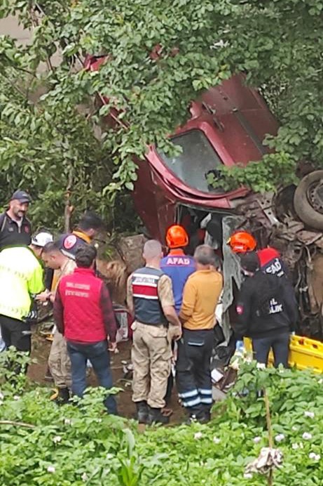 Gümüşhane’de trafik kazası: 2 ölü, 3 yaralı 2