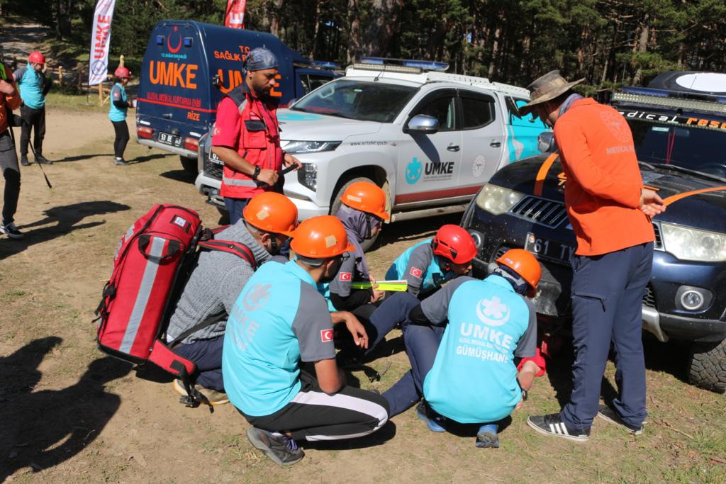 Gümüşhane UMKE ailesi 110 kişiye ulaştı 13