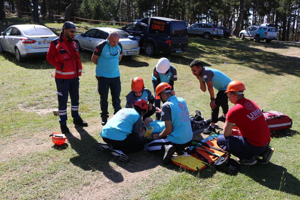 Gümüşhane UMKE ailesi 110 kişiye ulaştı 7