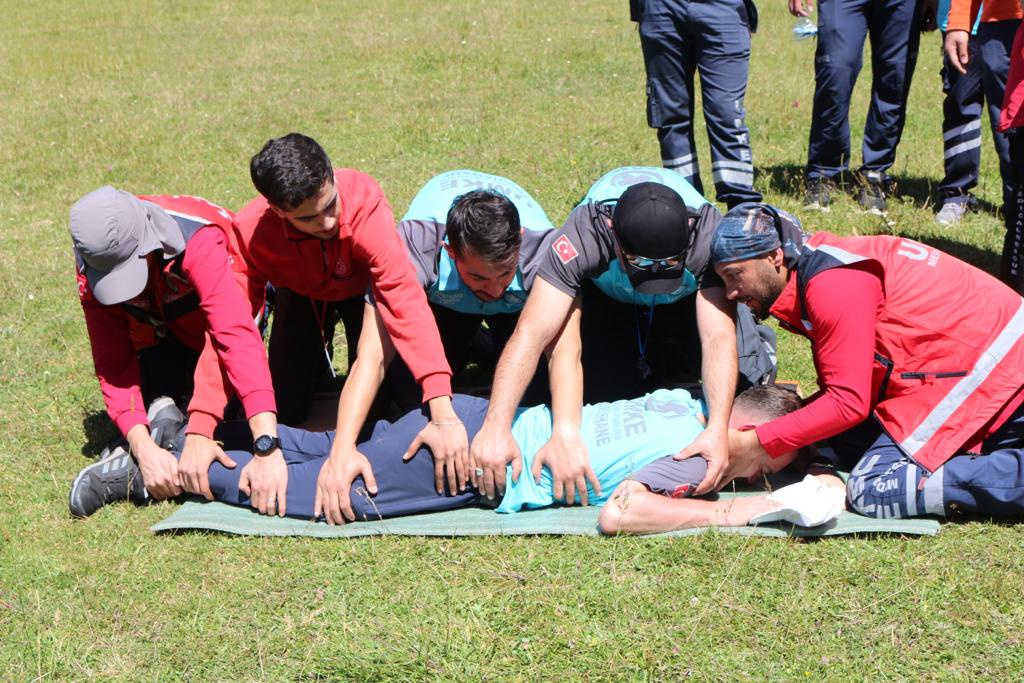 Gümüşhane UMKE ailesi 110 kişiye ulaştı 5