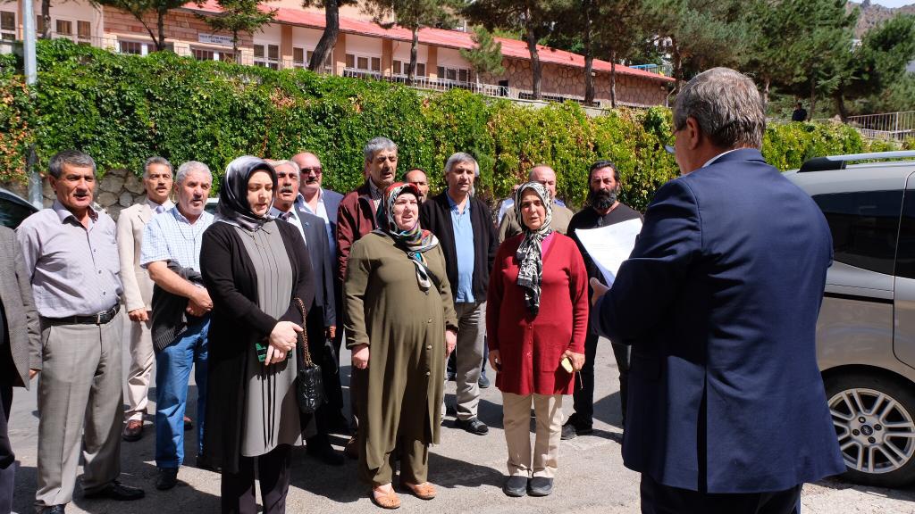 İYİ Parti’den MEB önünde açıklama 2