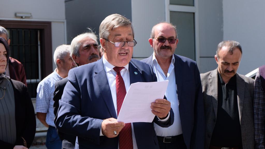 İYİ Parti’den MEB önünde açıklama 1