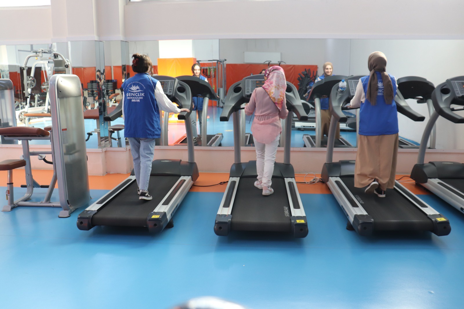 Kas hastası Deniz, Gençlik Merkezinde hayata tutunuyor 7