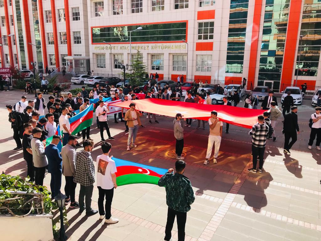 Ülkü Ocakları’ndan 3. Geleneksel Bayrak Yürüyüşü  7