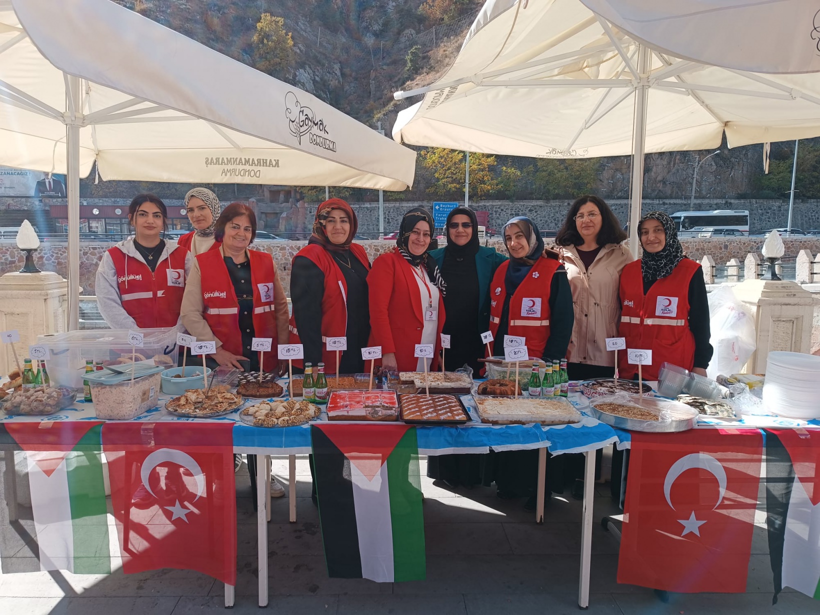 Kızılay’dan “Filistin’e Nefes Ol” Kermesi 10