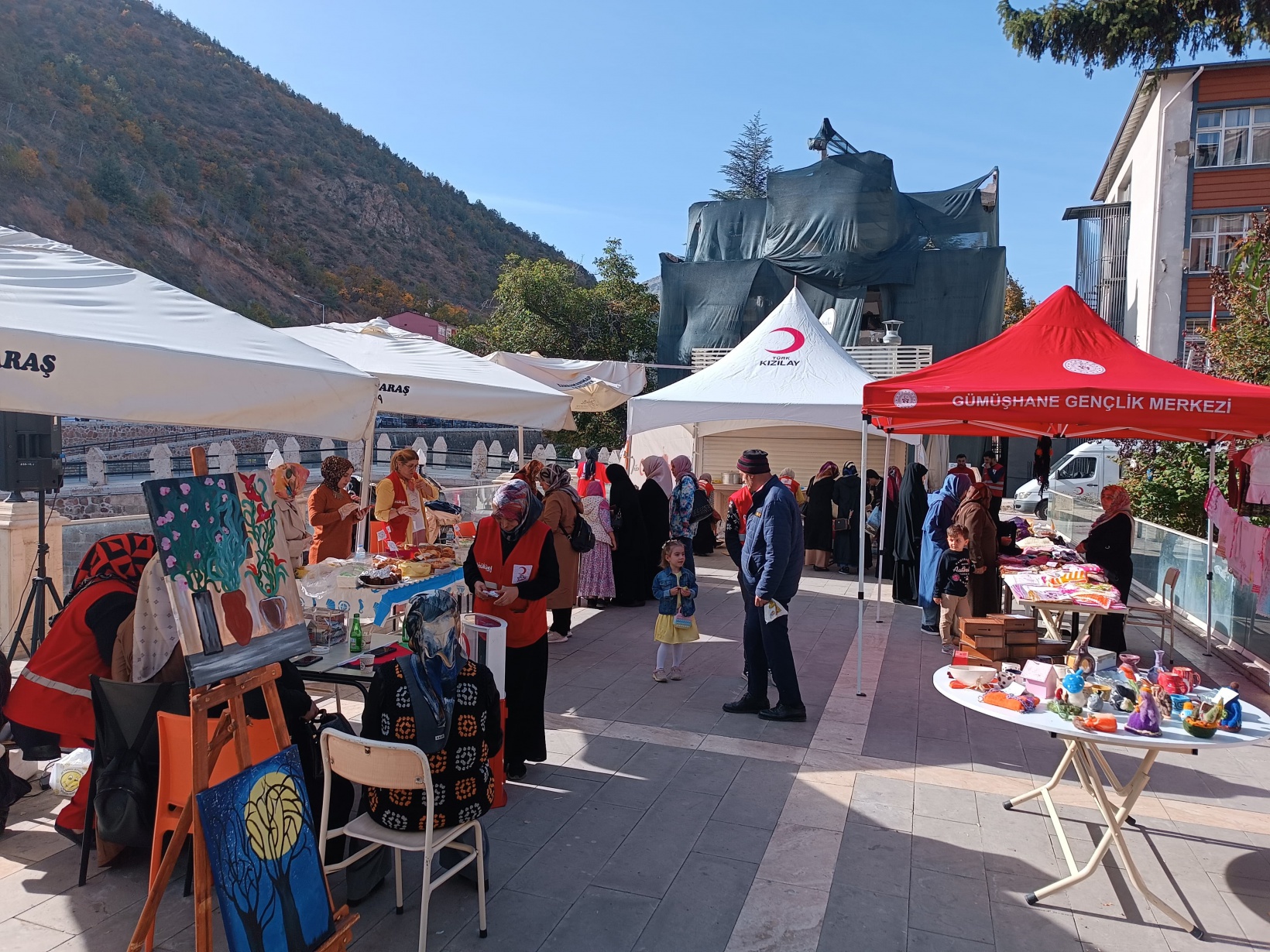 Kızılay’dan “Filistin’e Nefes Ol” Kermesi 5