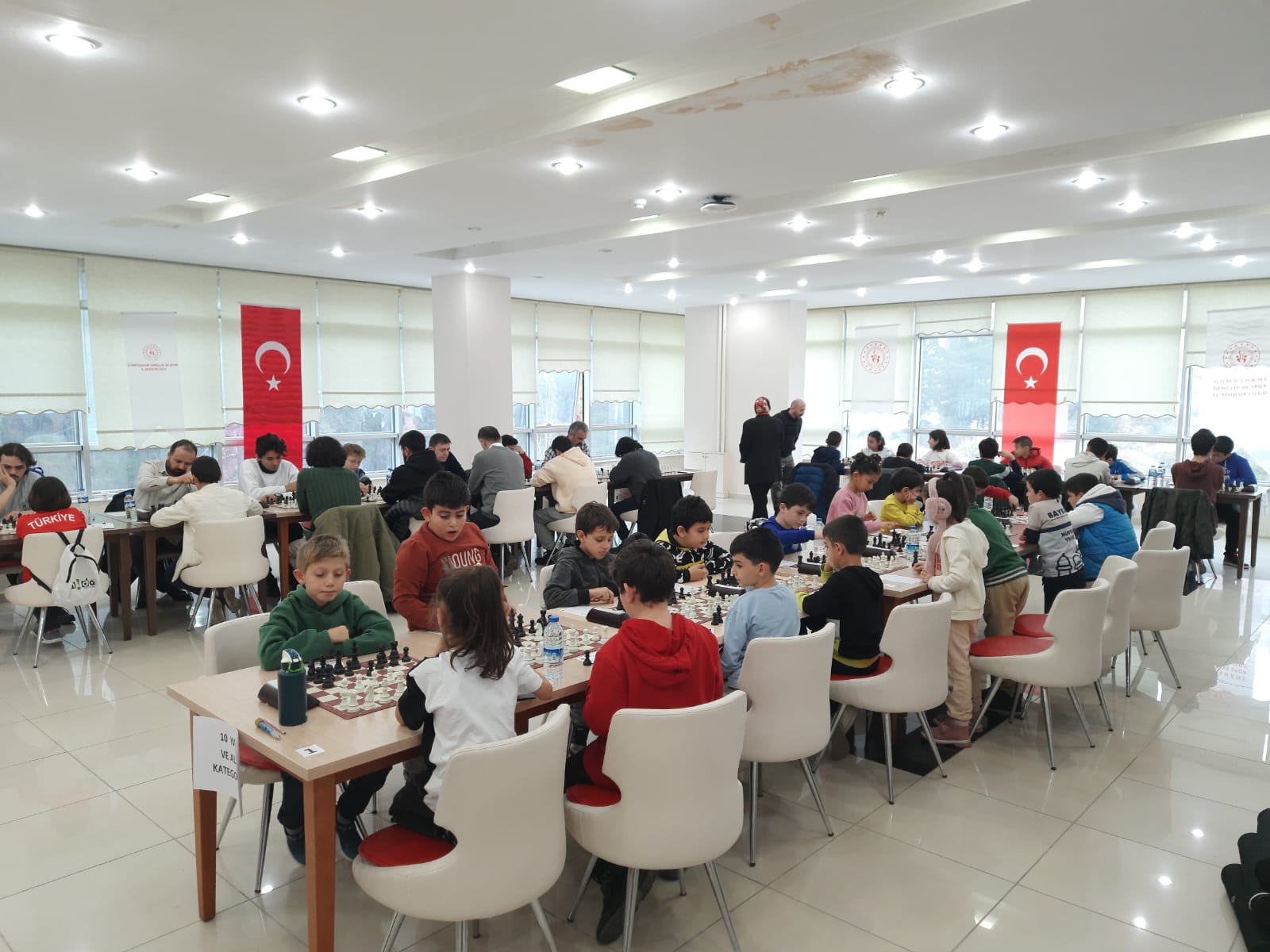 Başöğretmenlik Satranç turnuvası yapıldı 2