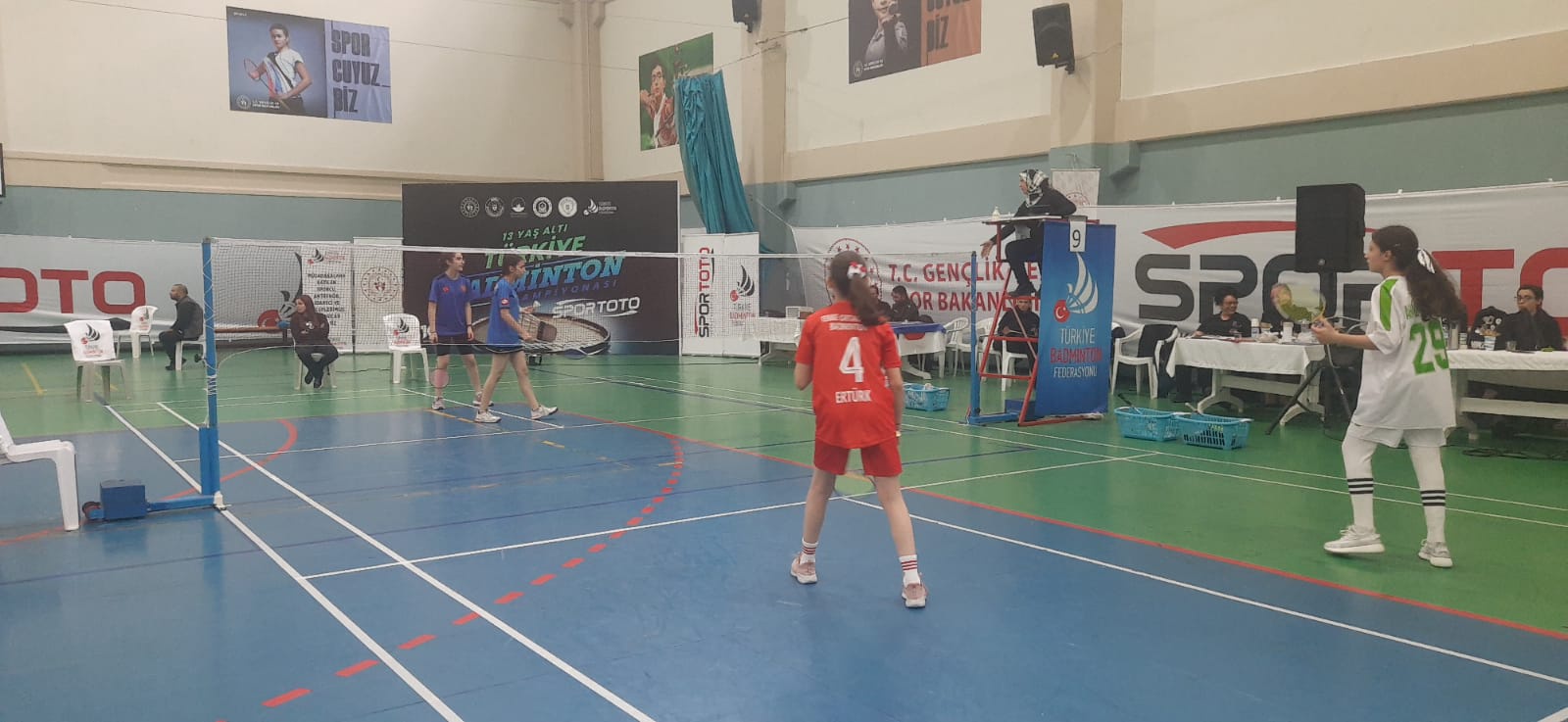 Gümüşhaneli Badmintoncular son 16 turunda 8