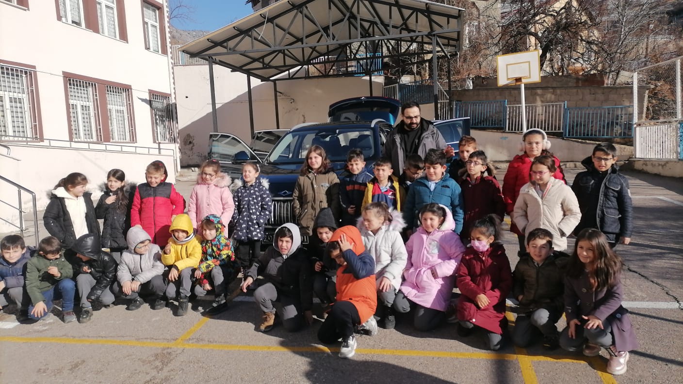 Öğrenciler Yerli Malı Haftasını TOGG’la kutladı 10