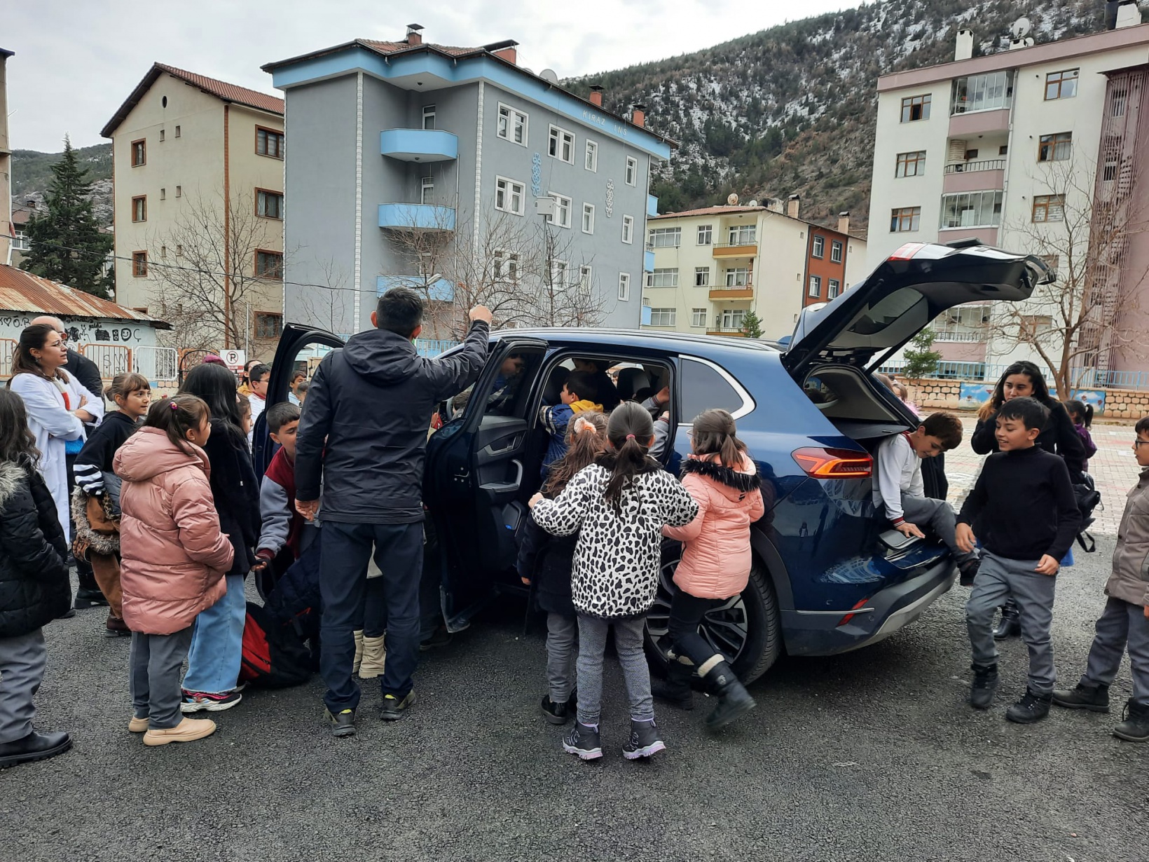 Öğrenciler Yerli Malı Haftasını TOGG’la kutladı 13