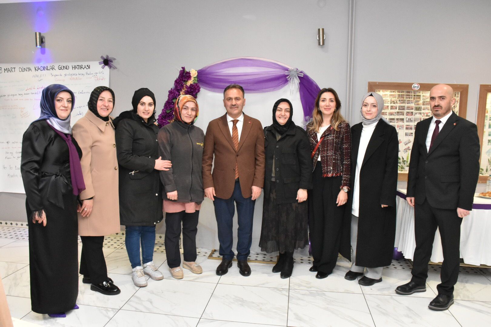 Ay-Kadın ve EVSAD Derneklerinden kadınlara özel program 14